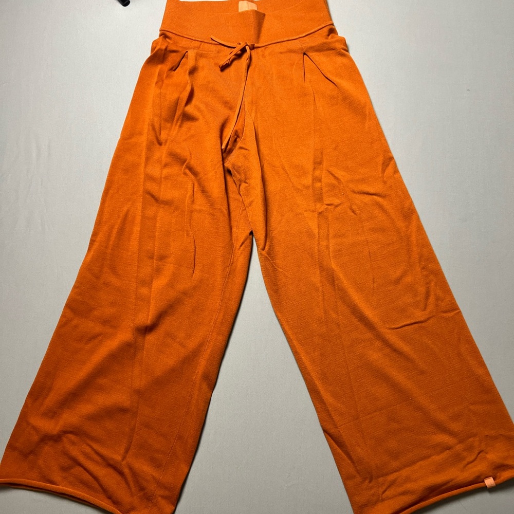 Alicia Keys / Athleta Wide Leg Intention Pants